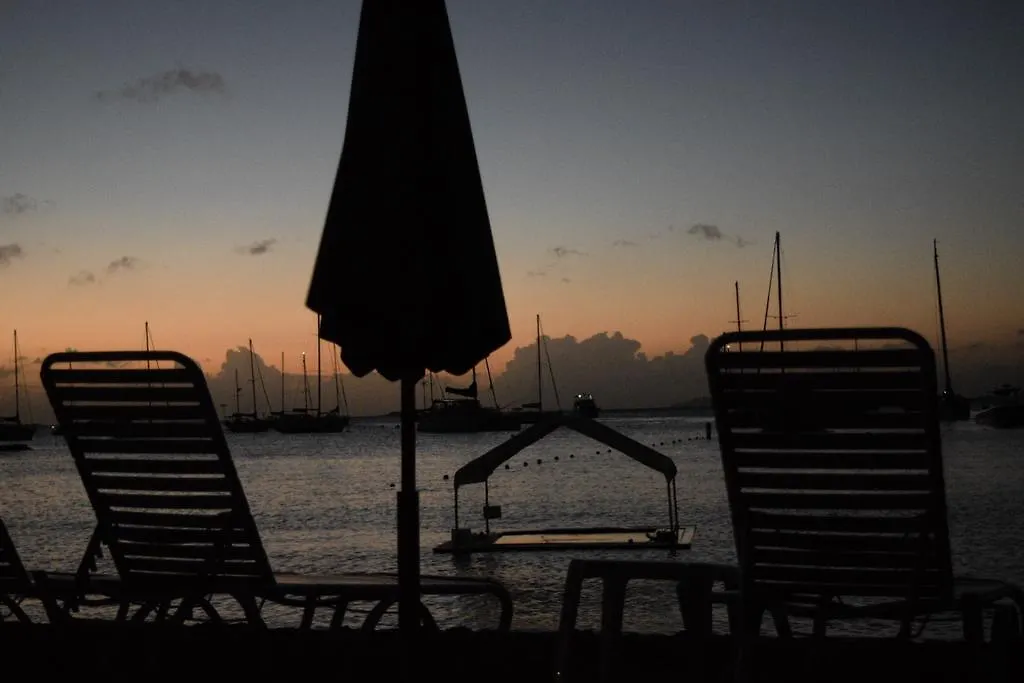 Aparthotel Water Island Hotel & Villas