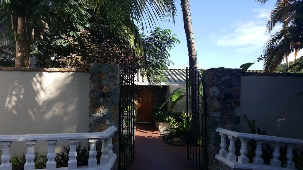 Aparthotel Water Island Hotel & Villas
